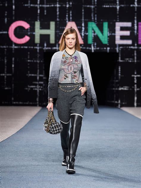 chanel winterjacke|Chanel fall winter 2022 23.